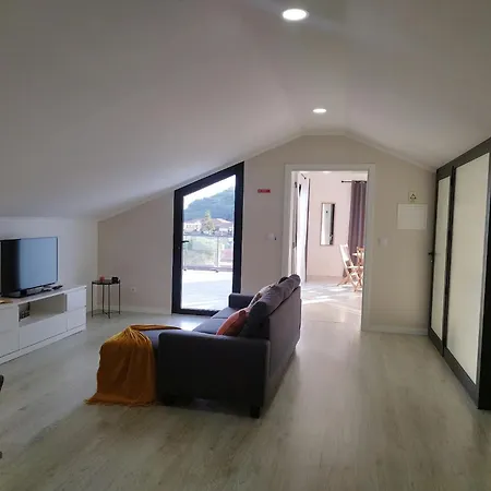 Sunrise Apartment *